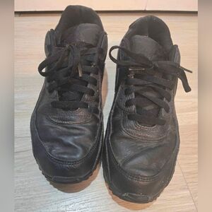 Mens size 11 Air Max 90
